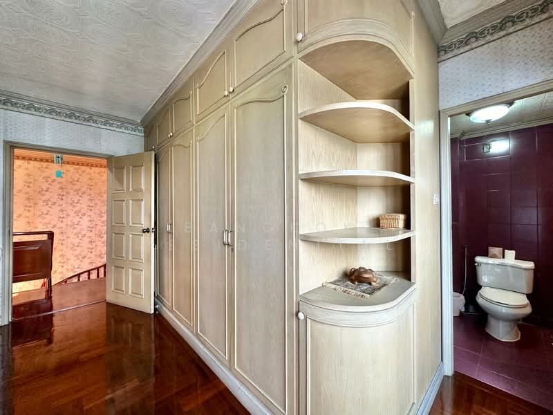 Fifty Fifth Tower, Bangkok, 84 Soi Sukhumvit 55, Sukhumvit Road, Khlong Tan Nua, Watthana, Bangkok, 4 Bedrooms, 383 sqm, Condo For Sale, by Bangkok Residential, 500412299 - DDproperty.com