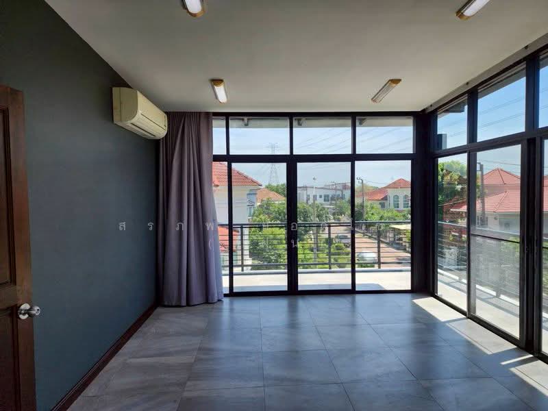 Kritsada Nakron 18, Bangkok, Sala Thammasop, Thawi Watthana, Bangkok, 3 Bedrooms, 466 sqm, Single Detached House For Sale, by สรภพ ยอดไชย (สีฝุ่น), 500412313 - DDproperty.com