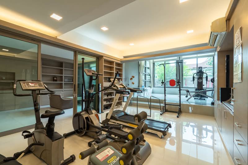 Navatanee Residence : หมู่บ้านนวธานี เรสซิเดนซ์, กรุงเทพ, ถนนนวธานี, รามอินทรา, คันนายาว, กรุงเทพ, 4,000 ตร.ม., บ้านเดี่ยว ขาย, โดย ธนัท ชื่นเจริญสุข, 500412317 - DDproperty.com