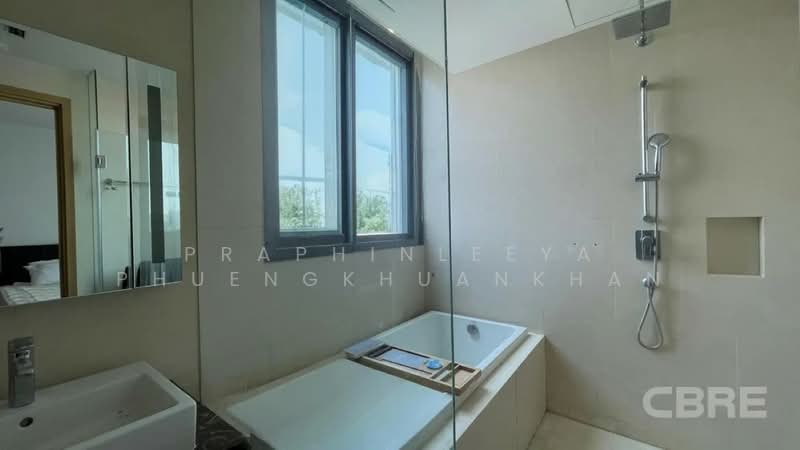 Hyde Sukhumvit 13, Bangkok, 13 Sukhumvit Road, Khlongtoei Nua, Watthana, Bangkok, 2 Bedrooms, 84 sqm, Condo For Sale, by Praphinleeya Phuengkhuankhan, 500412318 - DDproperty.com