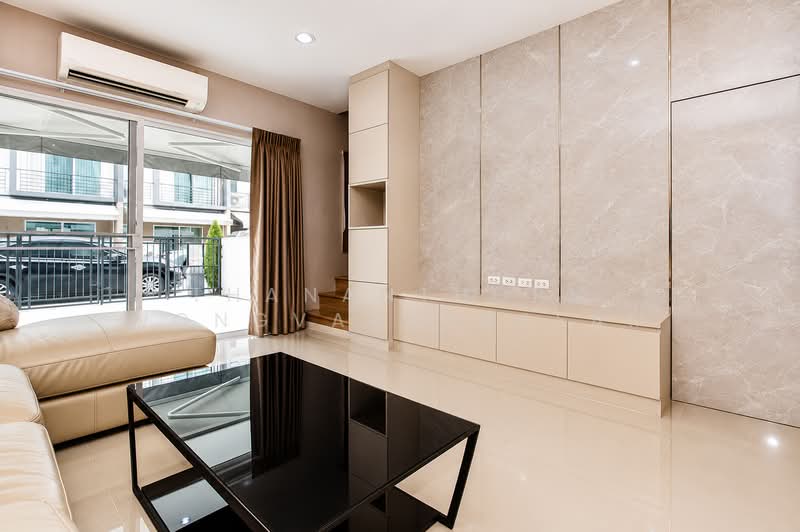 Baan Klang Muang Sukhumvit 77, Bangkok, Soi On Nut 17, Suan Luang, Bangkok, 3 Bedrooms, 178 sqm, Townhouse For Sale, by Thananthorn Wongvarnkaseam, 500412323 - DDproperty.com
