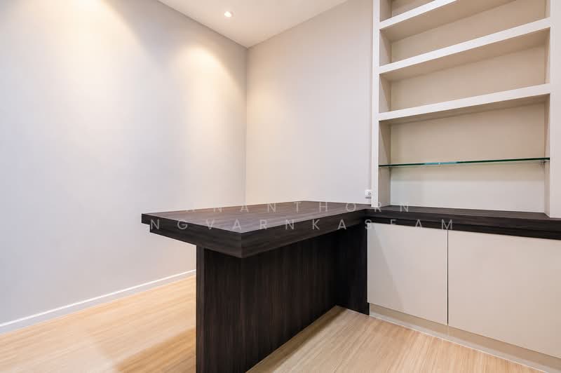 Baan Klang Muang Sukhumvit 77, Bangkok, Soi On Nut 17, Suan Luang, Bangkok, 3 Bedrooms, 178 sqm, Townhouse For Sale, by Thananthorn Wongvarnkaseam, 500412323 - DDproperty.com