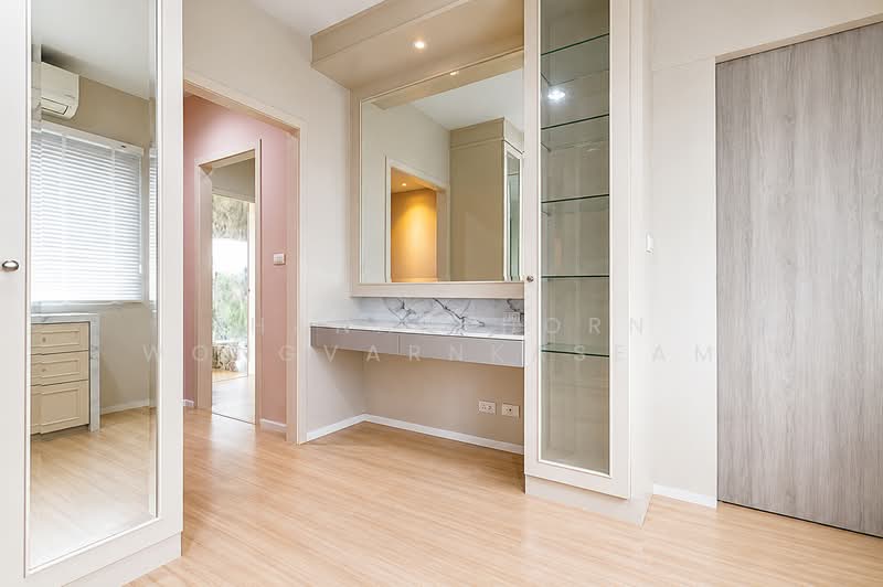 Baan Klang Muang Sukhumvit 77, Bangkok, Soi On Nut 17, Suan Luang, Bangkok, 3 Bedrooms, 178 sqm, Townhouse For Sale, by Thananthorn Wongvarnkaseam, 500412323 - DDproperty.com