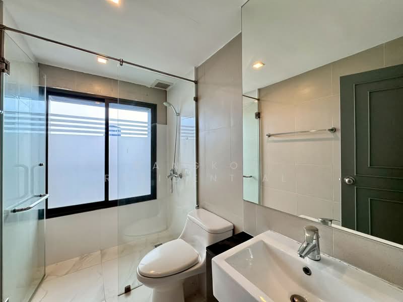 Noble Remix, Bangkok, 772 Soi Sukhumvit 36, Sukhumvit Road, Khong Tan, Khlong Toei, Bangkok, 2 Bedrooms, 168 sqm, Condo For Sale, by Bangkok Residential, 500412332 - DDproperty.com