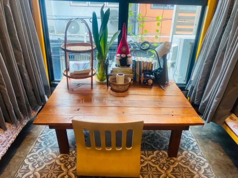 For Rent | 4-Storey Commercial Building near BTS Ratchathewi(SPSMG61), Bangkok, พญาไท, Thanon Phetchaburi, Ratchathewi, Bangkok, , 196 sqm, Shophouse For Rent, by Khun Ming, 500412333 - DDproperty.com