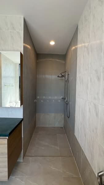 Noble Curve, Bangkok, Pradit Manutham Rd, Lat Phrao, Bangkok, 4 Bedrooms, 455 sqm, Townhouse For Sale, by อลงกต คำนวรพร, 500412338 - DDproperty.com