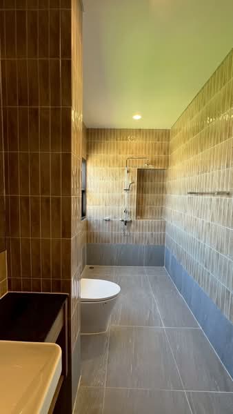 Noble Curve, Bangkok, Pradit Manutham Rd, Lat Phrao, Bangkok, 4 Bedrooms, 455 sqm, Townhouse For Sale, by อลงกต คำนวรพร, 500412338 - DDproperty.com