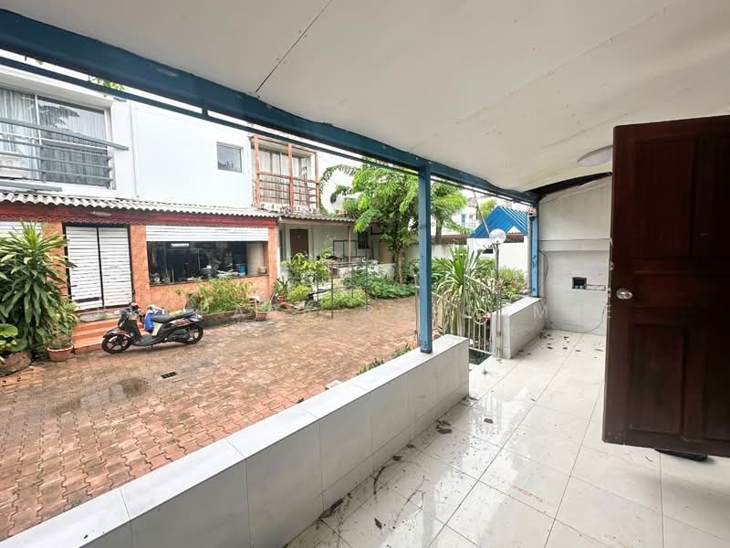 Noble Park Bangplee, Samut Prakan, Soi Noble Park Village, Bangphli Yai, Bang Plee, Samut Prakan, 2 Bedrooms, 115 sqm, Condo For Sale, by Punpapa Rassamee, 500412405 - DDproperty.com