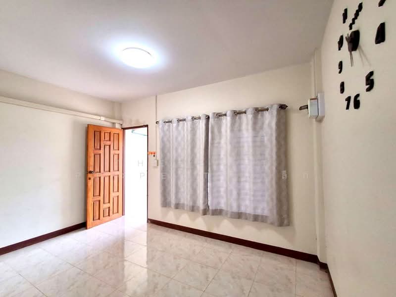 ทาวน์เฮ้าส์ท่าอิฐ อุตรดิตถ์, Uttaradit, Tha It, Muang Uttaradit, Uttaradit, 2 Bedrooms, 40 sqm, Townhouse For Sale, by The Best Property เล็ก, 500412423 - DDproperty.com