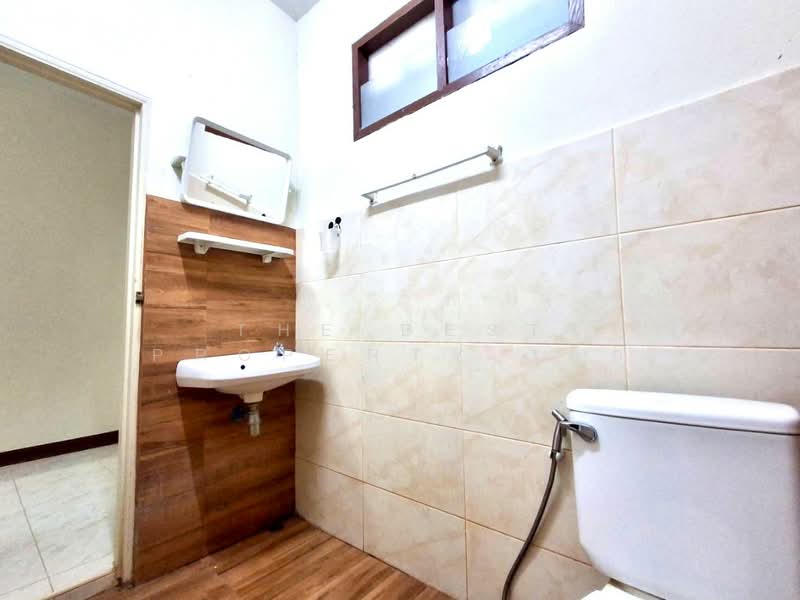ทาวน์เฮ้าส์ท่าอิฐ อุตรดิตถ์, Uttaradit, Tha It, Muang Uttaradit, Uttaradit, 2 Bedrooms, 40 sqm, Townhouse For Sale, by The Best Property เล็ก, 500412423 - DDproperty.com