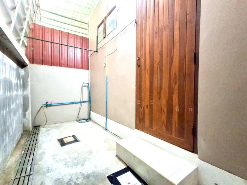 ทาวน์เฮ้าส์ท่าอิฐ อุตรดิตถ์, Uttaradit, Tha It, Muang Uttaradit, Uttaradit, 2 Bedrooms, 40 sqm, Townhouse For Sale, by The Best Property เล็ก, 500412423 - DDproperty.com