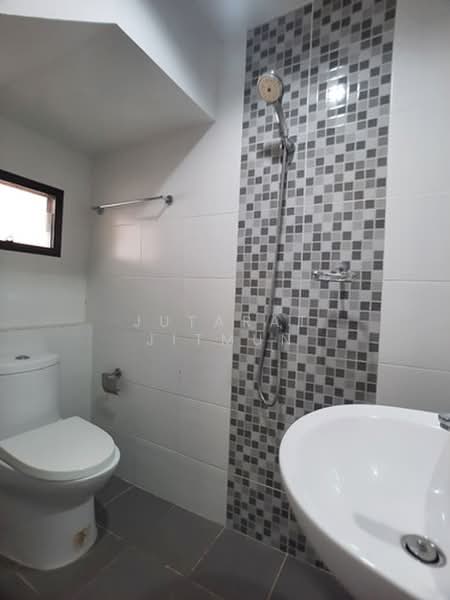 J Town Sukhumvit – Praksa, Samut Prakan, Phraeksa Rd., Phraeksa, Muang Samut Prakarn, Samut Prakan, 4 Bedrooms, 74 sqm, Townhouse For Rent, by Jutarat Jitmun, 500412439 - DDproperty.com