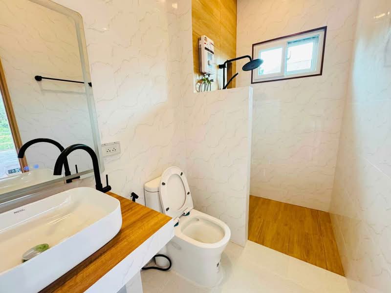 A house for rent near Big C Mae Hia, Chiang Mai Rental Price: 22,000THB/month Property ID: No.9H1075, Chiang Mai, San Phak Wan, Hang Dong, Chiang Mai, 4 Bedrooms, 150 sqm, Single Detached House For Rent, by Baandeedee Chiangmai, 500412462 - DDproperty.com