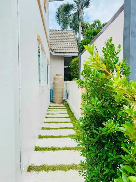 A house for rent near Big C Mae Hia, Chiang Mai Rental Price: 22,000THB/month Property ID: No.9H1075, Chiang Mai, San Phak Wan, Hang Dong, Chiang Mai, 4 Bedrooms, 150 sqm, Single Detached House For Rent, by Baandeedee Chiangmai, 500412462 - DDproperty.com