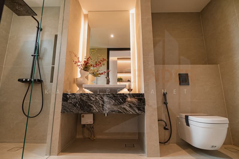 Cira Residences, Bangkok, Pradit Manutham Road, Wang Thonglang, Bangkok, 5 Bedrooms, 845 sqm, Single Detached House For Sale, by Kay Tippayanet, 500412529 - DDproperty.com