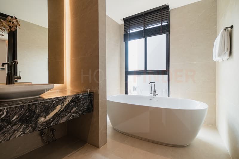 Cira Residences, Bangkok, Pradit Manutham Road, Wang Thonglang, Bangkok, 5 Bedrooms, 845 sqm, Single Detached House For Sale, by Kay Tippayanet, 500412529 - DDproperty.com