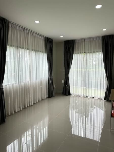 Perfect Park Krungthep Kreetha-Ramkhamhaeng, Bangkok, Kheha Romklao Road 6 Yeak 6, Khlong Song Ton Nun, Lat Krabang, Bangkok, 3 Bedrooms, 120 sqm, Single Detached House For Rent, by HOME Real Estate Service, 500412547 - DDproperty.com