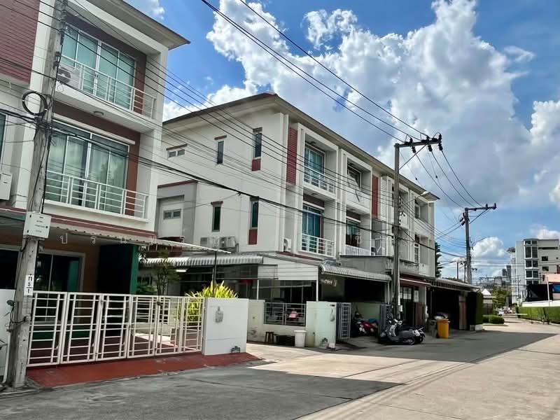 Private Ville Rama 9 – Huamark, Bangkok, Hua Mak, Bang Kapi, Bangkok, 4 Bedrooms, 185 sqm, Townhouse For Rent, by ปรินทร์ญาดา ชิณโชติ, 500412568 - DDproperty.com