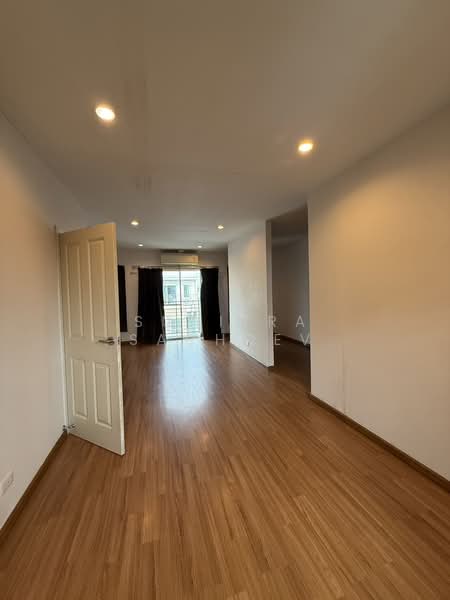 Villette City Pattanakarn 38, Bangkok, Phatthanakan Road, Prawet, Bangkok, 3 Bedrooms, 160 sqm, Townhouse For Rent, by Sunitra Sachdev, 500412576 - DDproperty.com