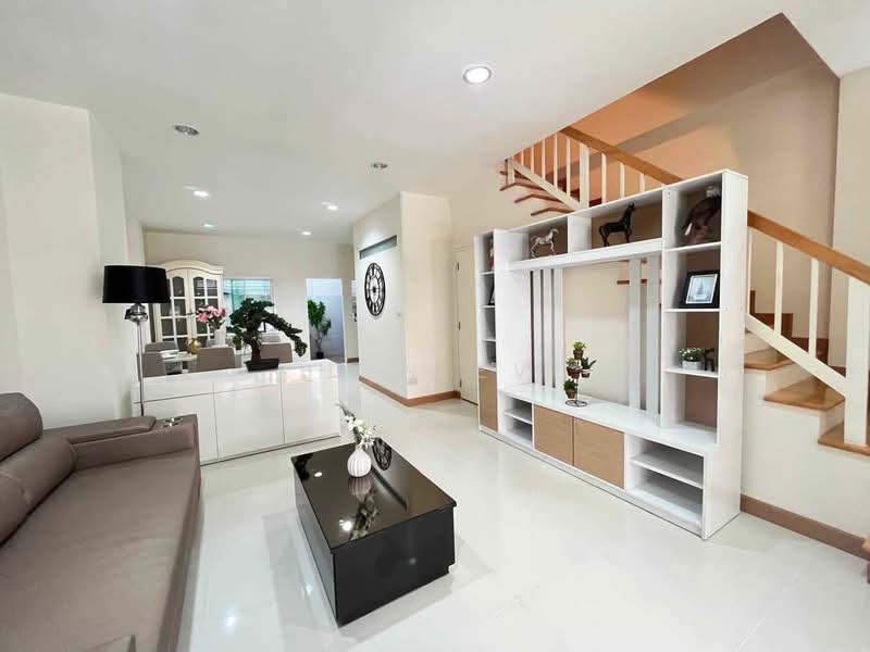 Grandity Sathupradit 2, Bangkok, Sathupradit Road, Bang Klo, Bang Kho Laem, Bangkok, 4 Bedrooms, 200 sqm, Townhouse For Rent, by Khun Eve, 500412603 - DDproperty.com