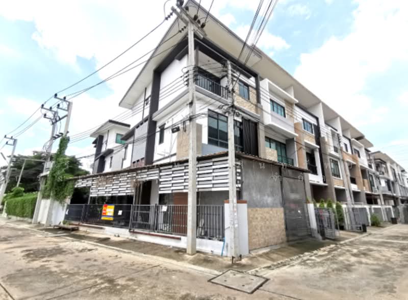 Living Residence Rangsit-Ratchaphruek, Pathum Thani, 85 Living Residence 96 Phase 1 Soi 3, Bang Phun, Muang Pathum Thani, Pathum Thani, 3 Bedrooms, 176 sqm, Townhouse For Sale, by Bangkok Commercial Asset Management Com, 500412666 - DDproperty.com