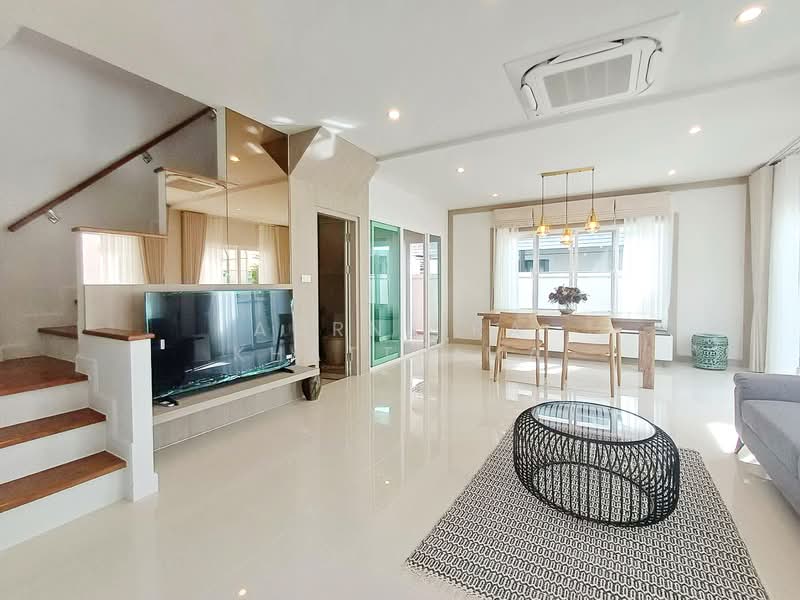 R0925 | 2-Storey Semi-Detached House with 3 Bedrooms, Don Kaeo–Mae Rim | Only 1 Minute to Kad Farang, Chiang Mai, Mae Sa, Mae Rim, Chiang Mai, 3 Bedrooms, 138 sqm, Semi-Detached House (Twin House) For Rent, by Aornjira Khatthima, 500412711 - DDproperty.com