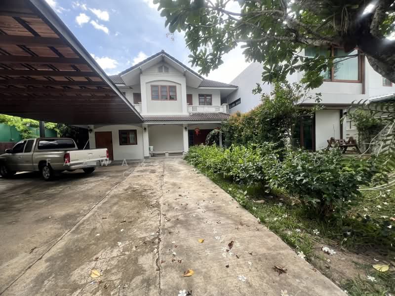 Lanna Ville Chiang Mai 5BR House for Rent Near Ruamchok Market, Chiang Mai, San Phi Sua, Muang Chiang Mai, Chiang Mai, 5 Bedrooms, 392 sqm, Single Detached House For Rent, by Fazwaz (Thailand) Co., Ltd., 500412716 - DDproperty.com
