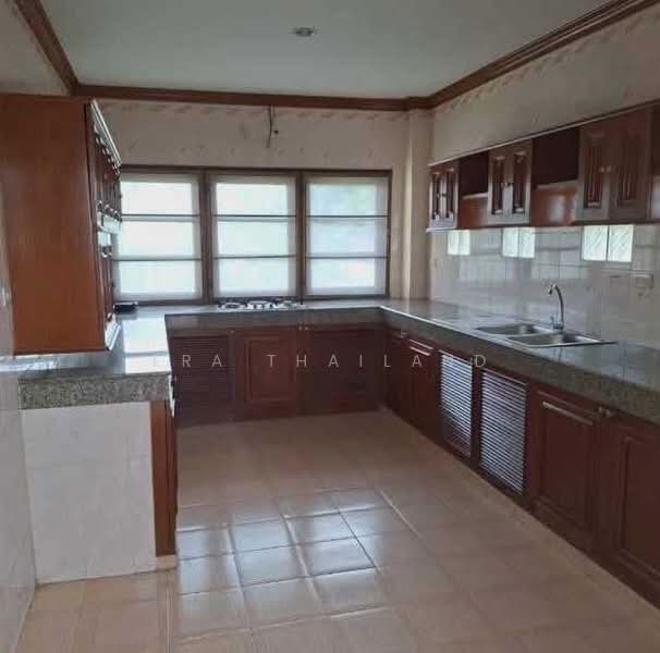 Kritsada City Lake and Park Village, Samut Prakan, Bang Pla, Bang Plee, Samut Prakan, 5 Bedrooms, 664 sqm, Single Detached House For Sale, by ERA Thailand, 500412733 - DDproperty.com