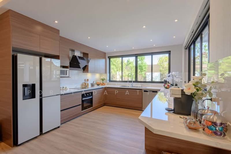 Luxury Pool Villa, Chiang Mai, Pa Daet, Muang Chiang Mai, Chiang Mai, 4 Bedrooms, 306 sqm, Villa For Sale, by Tanannat Porntadapattanayothin, 500412742 - DDproperty.com