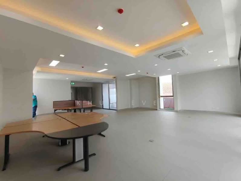 Office Building for Rent on Surawong RD Si Phraya with elevator Parking for 10 Cars (SPSEVE2085 ), Bangkok, มหาเศรษฐ์, Si Phraya, Bang Rak, Bangkok, , 1,200 sqm, Office Space For Rent, by Khun Eve, 500412747 - DDproperty.com