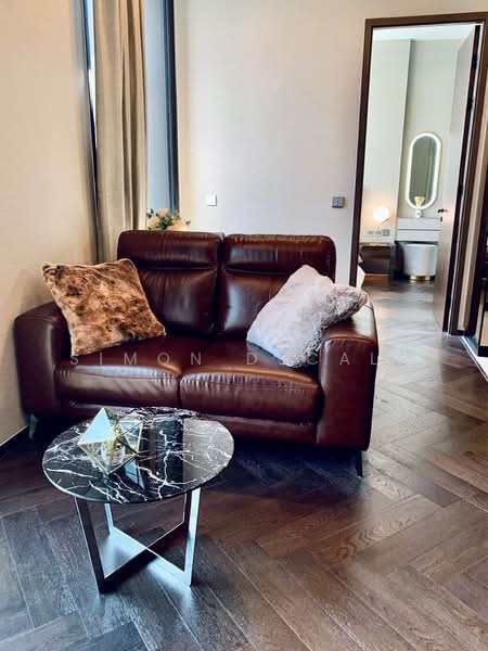 The Esse Sukhumvit 36, Bangkok, Soi Sukhumvit 36, Sukhumvit Road, Phra Kanong, Khlong Toei, Bangkok, 1 Bedroom, 44 sqm, Condo For Sale, by Simon Decalf, 500412751 - DDproperty.com