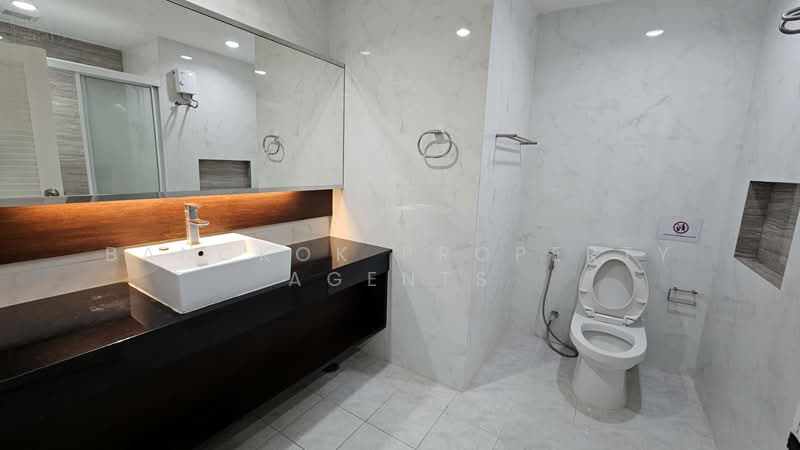 Prasanmitr Place, Bangkok, 154 Sukhumvit 21, Soi 1, Khlongtoei Nua, Watthana, Bangkok, 2 Bedrooms, 140 sqm, Condo For Rent, by BANGKOK PROPERTY AGENTS, 500412762 - DDproperty.com