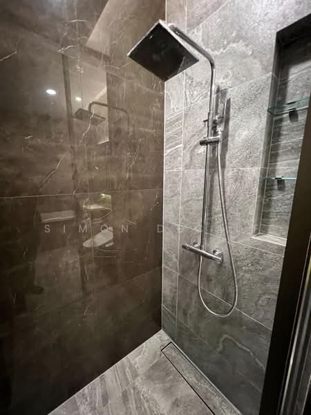 The Esse Sukhumvit 36, Bangkok, Soi Sukhumvit 36, Sukhumvit Road, Phra Kanong, Khlong Toei, Bangkok, 1 Bedroom, 43 sqm, Condo For Sale, by Simon Decalf, 500412791 - DDproperty.com