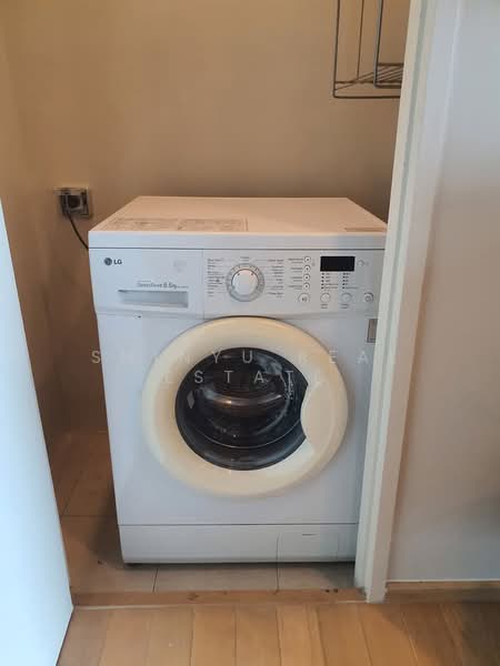 Siri At Sukhumvit, Bangkok, 902 Sukhumvit Road, Phra Kanong, Khlong Toei, Bangkok, 1 Bedroom, 52 sqm, Condo For Rent, by Shinyu Real Estate, 500412823 - DDproperty.com