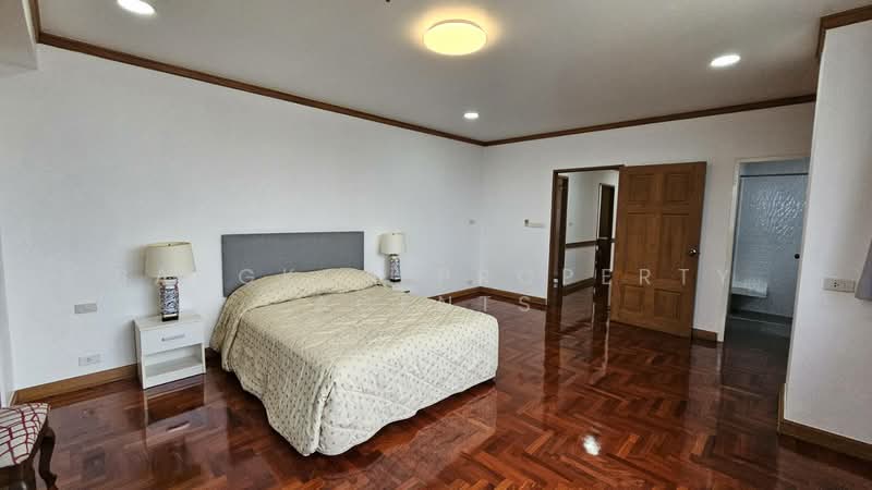 Ruamsuk Condominium, Bangkok, 12 Soi Athakravi, Khong Tan, Khlong Toei, Bangkok, 3 Bedrooms, 350 sqm, Condo For Rent, by BANGKOK PROPERTY AGENTS, 500412825 - DDproperty.com