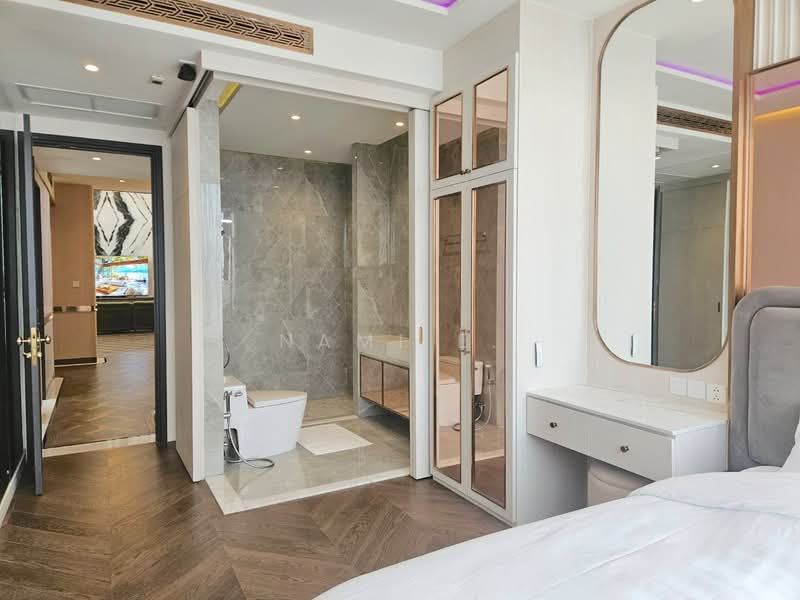 The Esse at Singha Complex, Bangkok, 1788 New Petchaburi Rd, Khlongtoei Nua, Watthana, Bangkok, 3 Bedrooms, 244 sqm, Condo For Sale, by Nami E., 500412828 - DDproperty.com