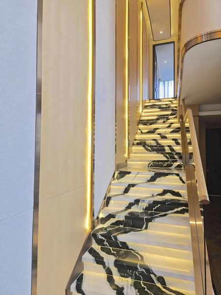 The Esse at Singha Complex, Bangkok, 1788 New Petchaburi Rd, Khlongtoei Nua, Watthana, Bangkok, 3 Bedrooms, 244 sqm, Condo For Sale, by Nami E., 500412828 - DDproperty.com