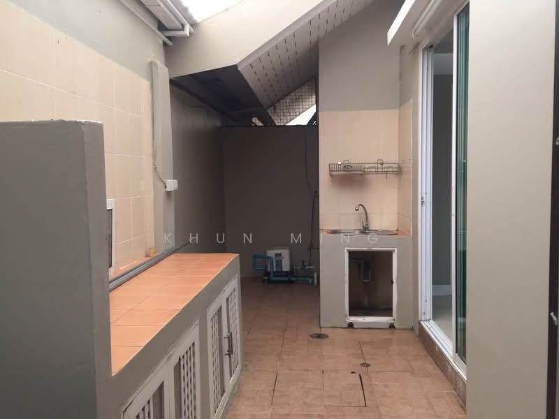 For Rent | 3-Storey Townhome | Phatthanakan Soi 41(SPSMG67), Bangkok, พัฒนาการ ซอย 41, Suan Luang, Bangkok, 3 Bedrooms, 120 sqm, Townhouse For Rent, by Khun Ming, 500412831 - DDproperty.com