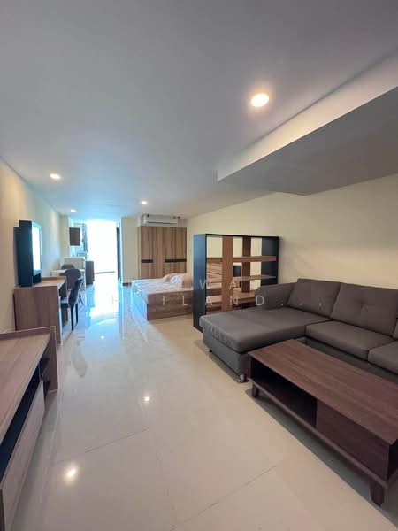 Hillside Plaza & Condotel 4, Chiang Mai, Chang Phuak, Muang Chiang Mai, Chiang Mai, Studio, 46 sqm, Condo For Sale, by Fazwaz (Thailand) Co., Ltd., 500412843 - DDproperty.com