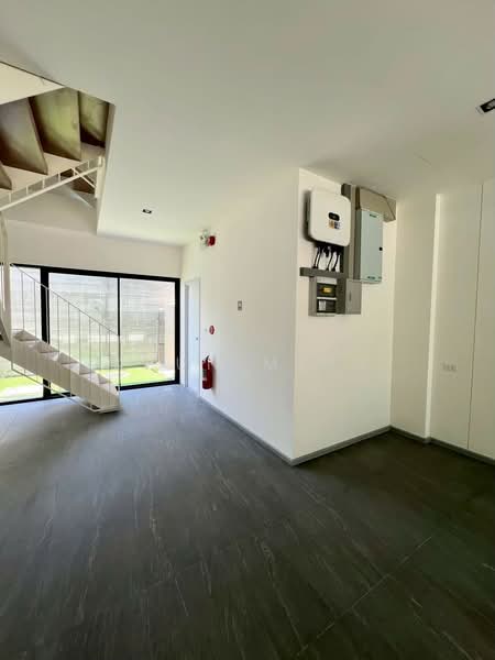 For Rent: The Mixx Preakasa | 4.5-Storey Home Office near BTS Phraek Sa(SPSMG68), Samut Prakan, แพรกษา, Tai Ban Mai, Muang Samut Prakarn, Samut Prakan, 2 Bedrooms, 280 sqm, Townhouse For Rent, by Khun Ming, 500412845 - DDproperty.com