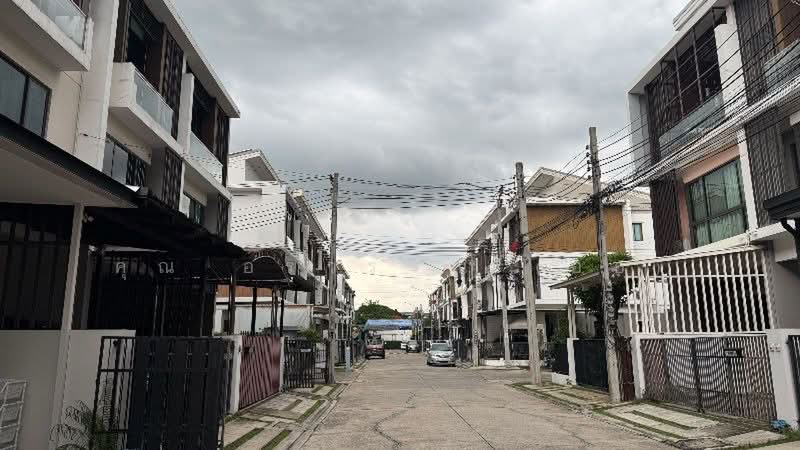 The Terrace Ramintra 65, Bangkok, Ram Inthra Road, Tha Rang, Bang Khen, Bangkok, 3 Bedrooms, 180 sqm, Townhouse For Sale, by คุณ อรวรรณ (ออ), 500412848 - DDproperty.com