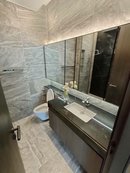 The Esse Sukhumvit 36, Bangkok, Soi Sukhumvit 36, Sukhumvit Road, Phra Kanong, Khlong Toei, Bangkok, 2 Bedrooms, 77 sqm, Condo For Rent, by Simomn Decalf, 500412862 - DDproperty.com