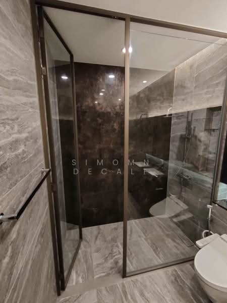 The Esse Sukhumvit 36, Bangkok, Soi Sukhumvit 36, Sukhumvit Road, Phra Kanong, Khlong Toei, Bangkok, 2 Bedrooms, 77 sqm, Condo For Rent, by Simomn Decalf, 500412862 - DDproperty.com