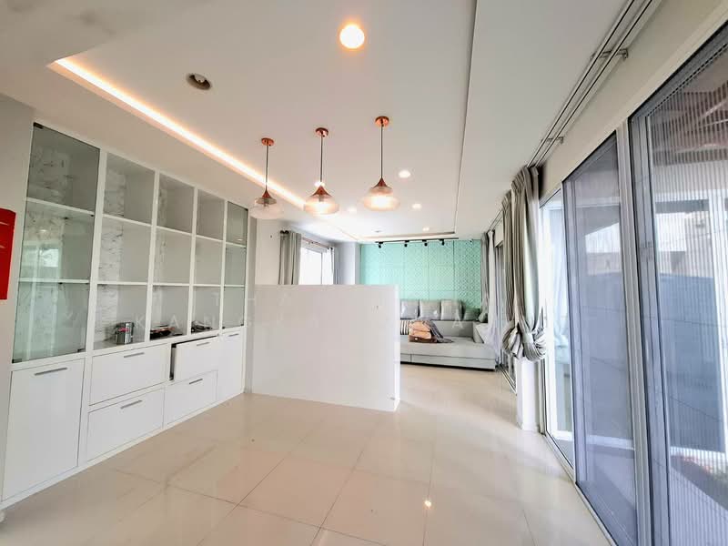 Baranee Park Srinakarin - RomKlao, Bangkok, Romklao Road, Khlong Song Ton Nun, Lat Krabang, Bangkok, 3 Bedrooms, 190 sqm, Single Detached House For Sale, by Thanitcha Kangkasuwanno, 500412874 - DDproperty.com