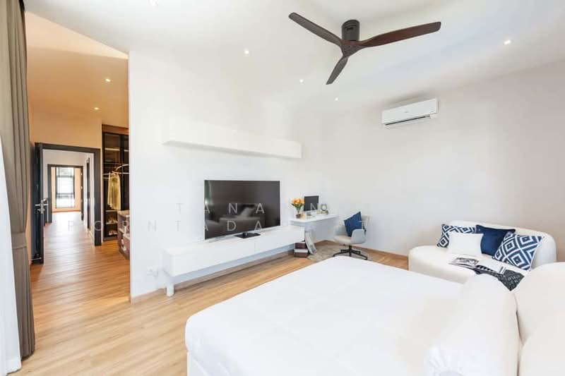 Luxury Pool Villa in the heart of the city, Chiang Mai, Pa Daet, Muang Chiang Mai, Chiang Mai, 4 Bedrooms, 306 sqm, Single Detached House For Sale, by Tanannat Porntadapattanayothin, 500412895 - DDproperty.com