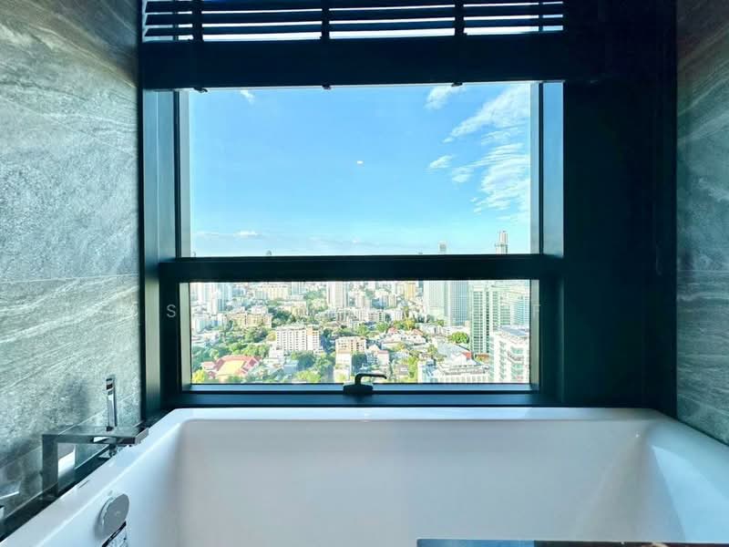 The Esse Sukhumvit 36, Bangkok, Soi Sukhumvit 36, Sukhumvit Road, Phra Kanong, Khlong Toei, Bangkok, 2 Bedrooms, 75 sqm, Condo For Rent, by Simon Decalf, 500413026 - DDproperty.com