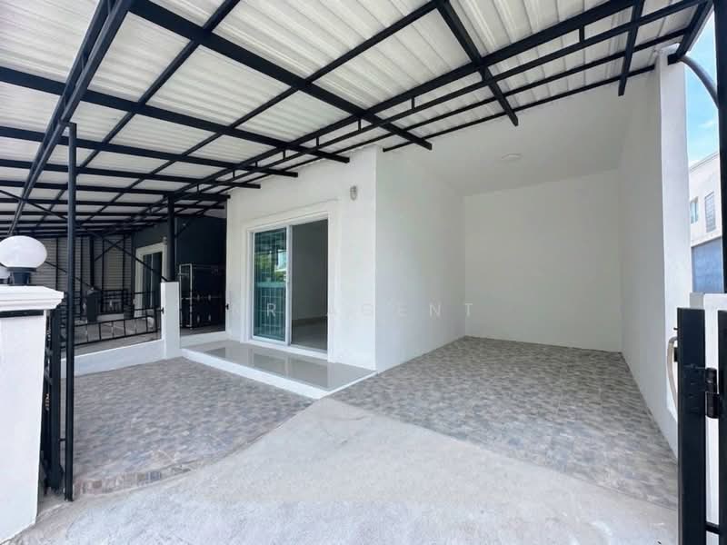 Suan Luang Ville 6, Bangkok, Dok Mai, Prawet, Bangkok, 3 Bedrooms, 100 sqm, Townhouse For Sale, by NR AGENT, 500413049 - DDproperty.com