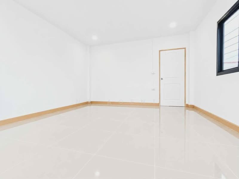 Lapawan 5, Nonthaburi, Bang Rak Noi, Muang Nonthaburi, Nonthaburi, 3 Bedrooms, 100 sqm, Townhouse For Sale, by NR AGENT, 500413058 - DDproperty.com