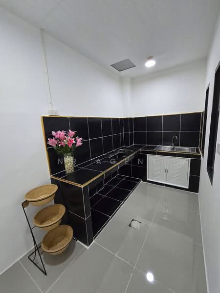 Kanmanee Housing : หมู่บ้านกานต์มณี, นนทบุรี, บางบัวทอง, นนทบุรี, 100 ตร.ม., ทาวน์เฮ้าส์ ขาย, โดย NR AGENT, 500413062 - DDproperty.com