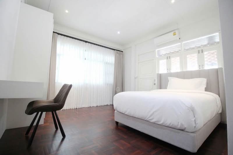 2-story House Ladprao 35, Bangkok, Chan Kasem, Chatuchak, Bangkok, 6 Bedrooms, 400 sqm, Single Detached House For Rent, by NR agent, 500413114 - DDproperty.com
